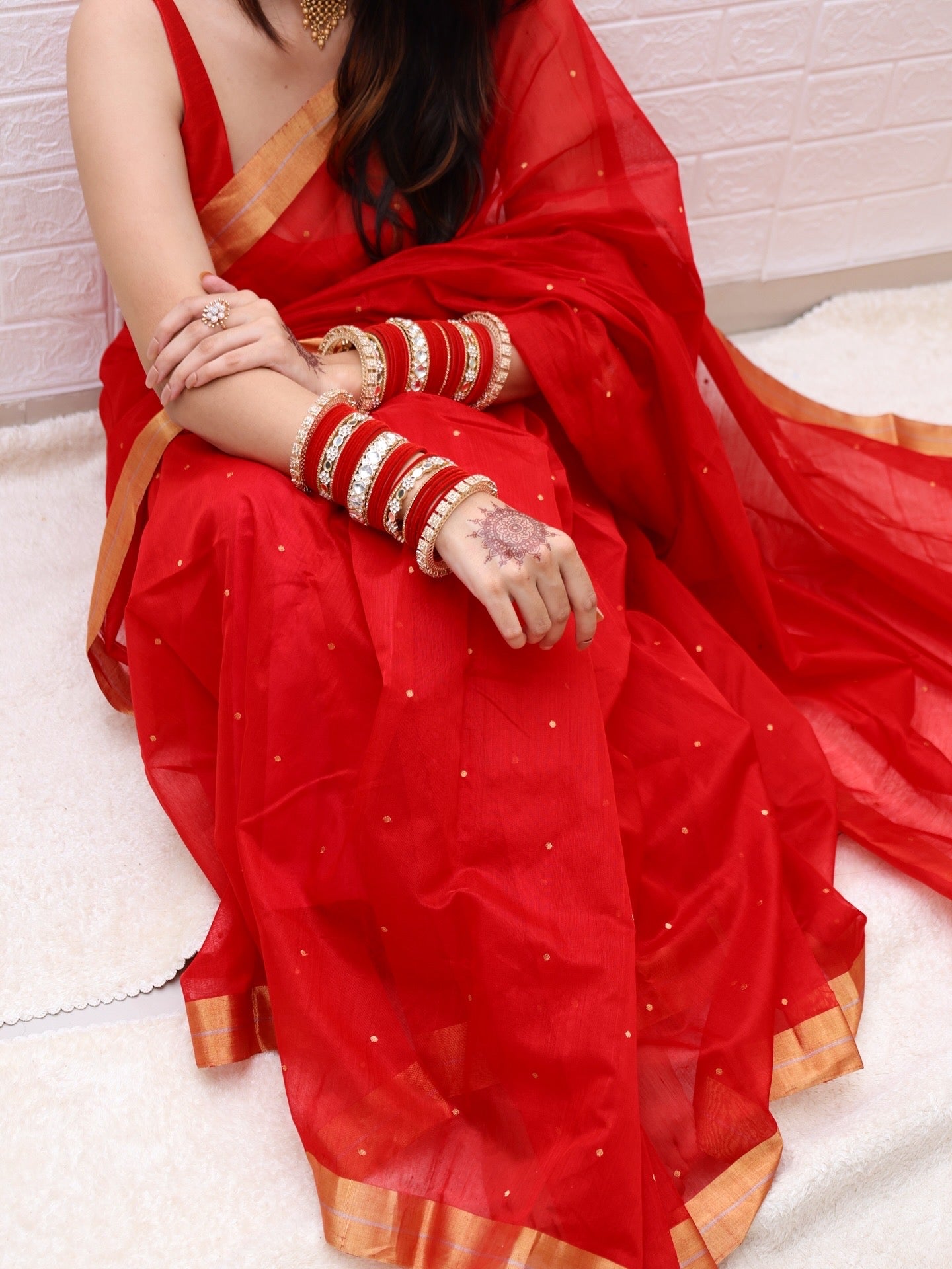 Laal saaj